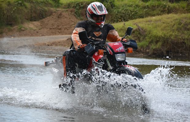 Flussdurchfahrt Motorradtour